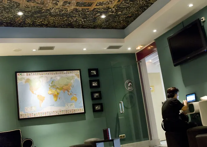 Albergue Revolutum Hostel Salamanca photo